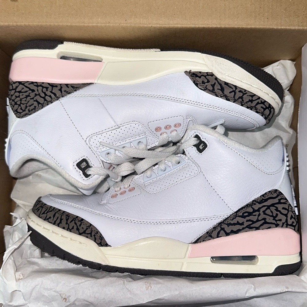 WOMENS JORDAN 3 - PINK AND WHITE